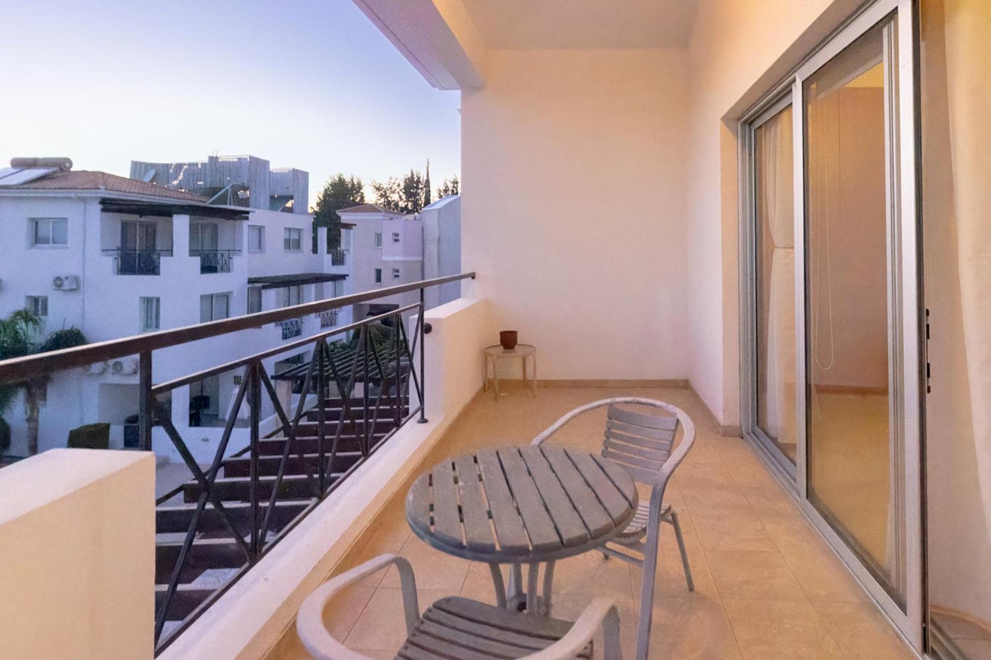 Nefeli Blue-Horizon 2B, Pool, Suites, Big Balconies Pafos Exterior foto