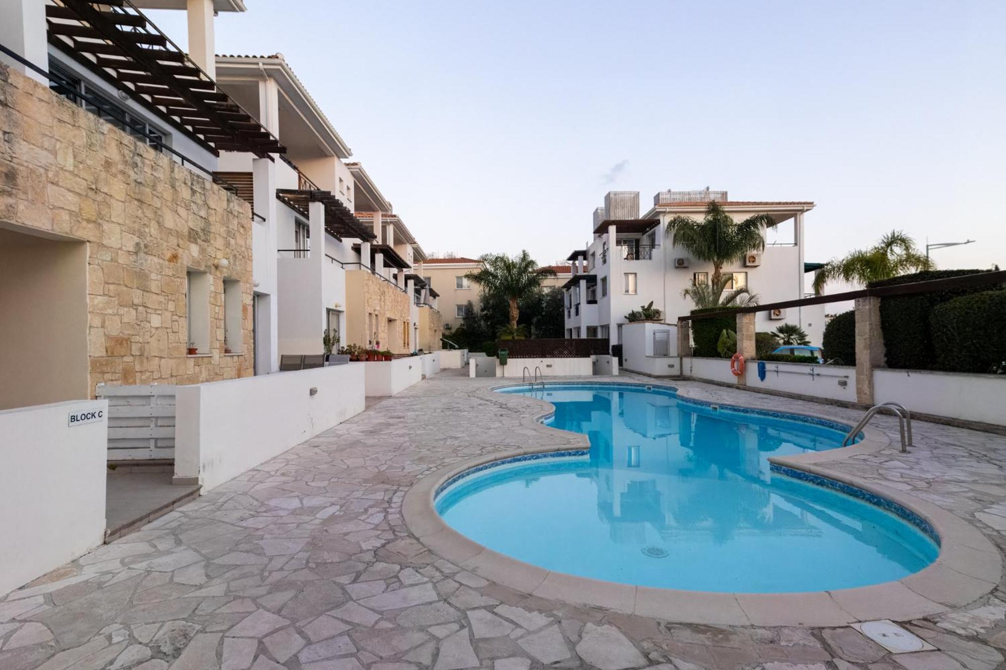 Nefeli Blue-Horizon 2B, Pool, Suites, Big Balconies Pafos Exterior foto